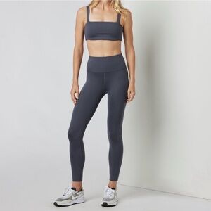 Vuori Evolve Leggings (Charcoal)